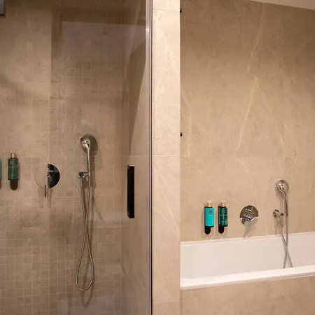 Hotel Amenity & Ceska Kanada Nová Bystřice