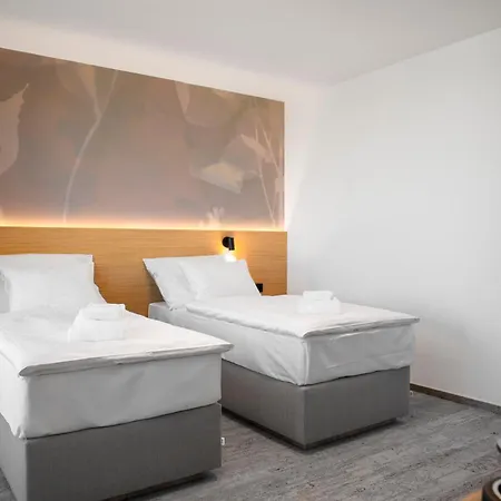 Amenity & Ceska Kanada