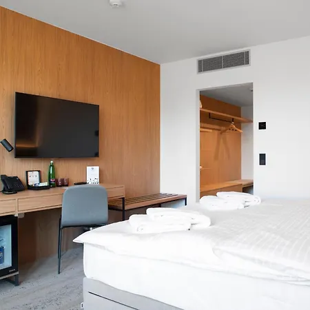 Amenity & Ceska Kanada *